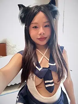 Snapshot of Hot_Mm chatting on 2, 6, 2026 Hot Mm online show from 2, 6, 2026