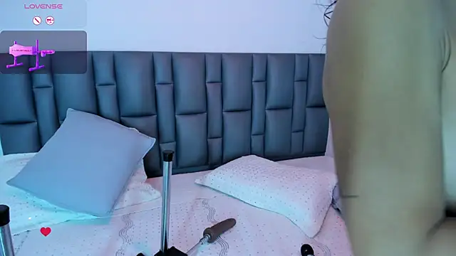 Abbyadams online show from 15, 11, 2025