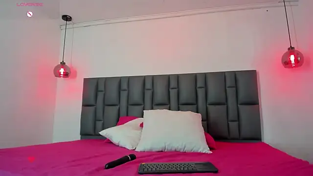 Abbyadams online show from 10, 11, 2025