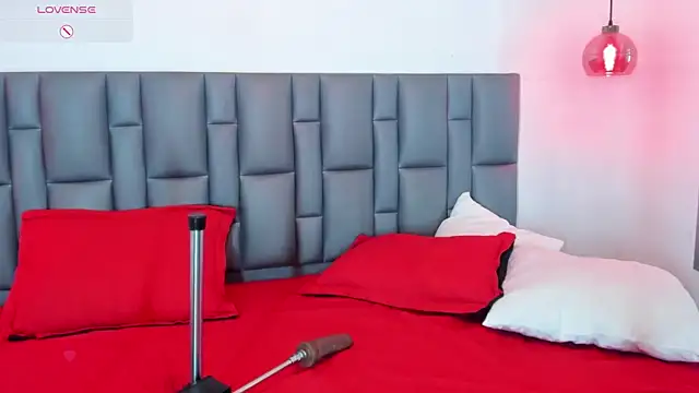 Abbyadams online show from 12, 11, 2025