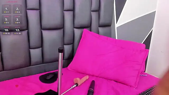 Abbyadams online show from 2, 4, 2026