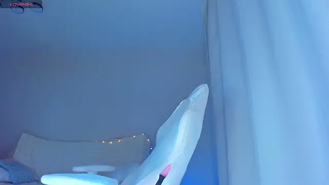 Snapshot of JennyWoody chatting on 25, 10, 2025 JennyWoody online show from 25, 10, 2025