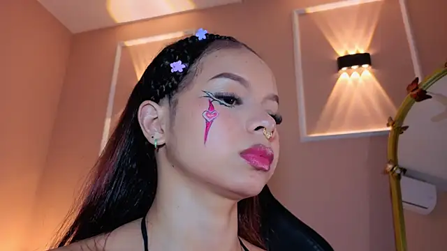 SheilaSmiith online show from 28, 10, 2025