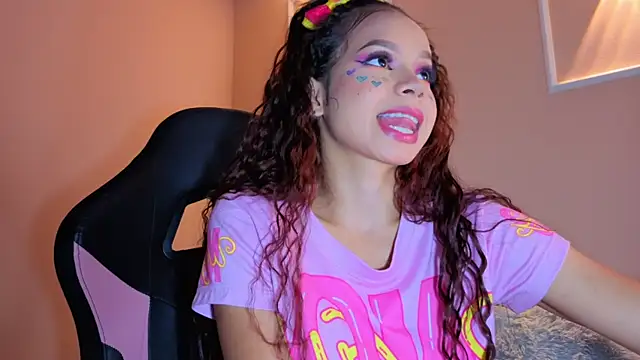 SheilaSmiith online show from 24, 10, 2025