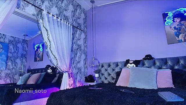 Snapshot of Naomii_Soto chatting on 23, 9, 2025 Naomii Soto online show from 23, 9, 2025