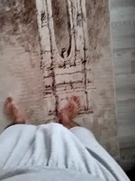 milf hunter 35 online show from 14, 4, 2026