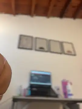 Miss-Abbii online show from 6, 2, 2026