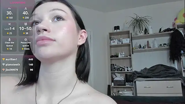 Emmy m00n online show from 20, 3, 2025