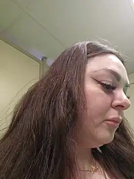 Snapshot of Britishbella chatting on 2, 2, 2025 Britishbella online show from 2, 2, 2025