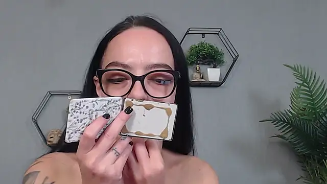 IzabelllNoir online show from 14, 5, 2026