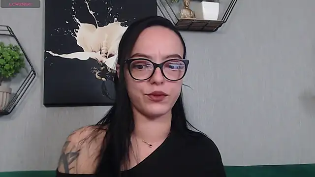 IzabelllNoir online show from 9, 4, 2026