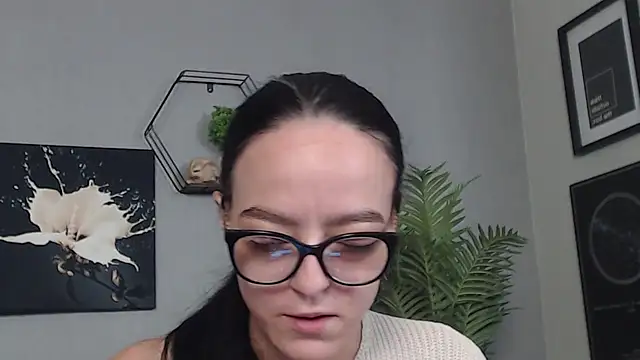 IzabelllNoir online show from 15, 1, 2026