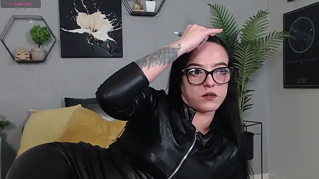 IzabelllNoir online show from 24, 3, 2026