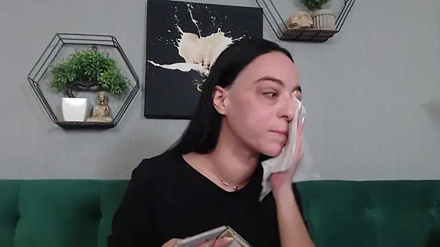 IzabelllNoir online show from 6, 2, 2026