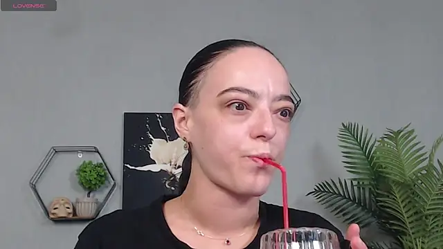 IzabelllNoir online show from 3, 4, 2026