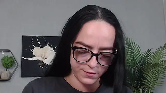 IzabelllNoir online show from 24, 4, 2026