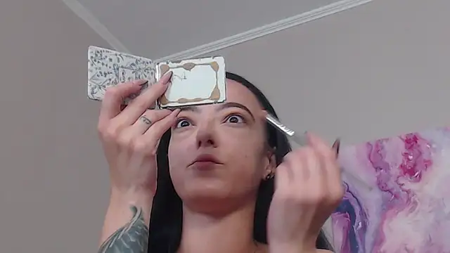 Snapshot of IzabelllNoir chatting on 17, 7, 2026 IzabelllNoir online show from 17, 7, 2026