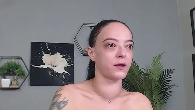 IzabelllNoir online show from 14, 2, 2026