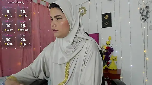 AishaAmin  online show from 3, 3, 2025