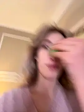 SerenaBennet online show from 23, 12, 2025