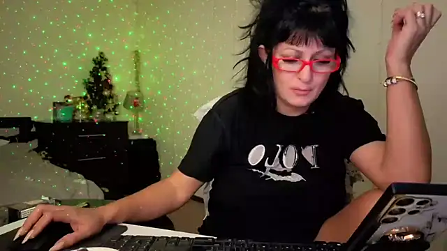 YourDreamLoverr online show from 22, 12, 2025