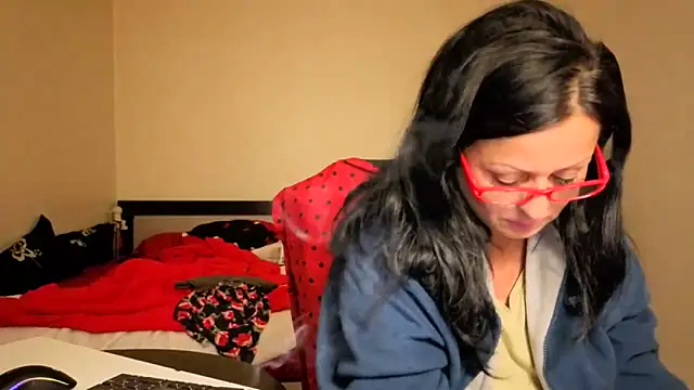 YourDreamLoverr online show from 9, 10, 2025