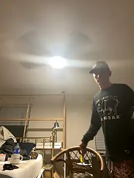 buckaztecc online show from 26, 2, 2025