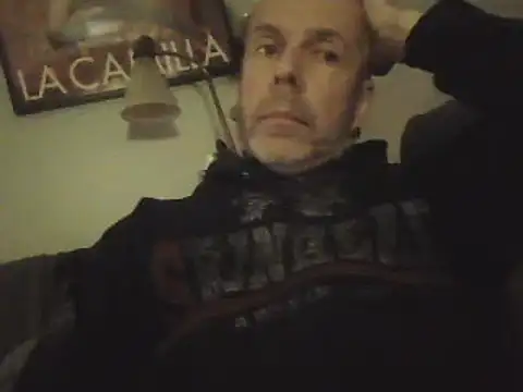 Snapshot of SHARPSkinhead chatting on 17, 12, 2024 SHARPSkinhead online show from 17, 12, 2024