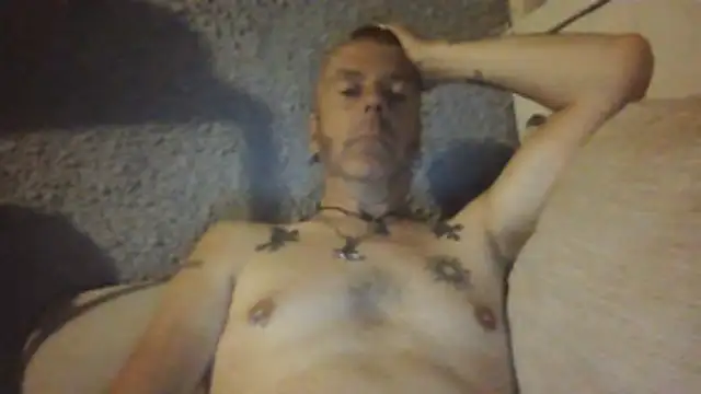 Snapshot of SHARPSkinhead chatting on 11, 7, 2026 SHARPSkinhead online show from 11, 7, 2026