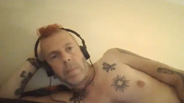Snapshot of SHARPSkinhead chatting on 12, 7, 2026 SHARPSkinhead online show from 12, 7, 2026
