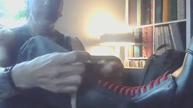 Snapshot of SHARPSkinhead chatting on 4, 10, 2025 SHARPSkinhead online show from 4, 10, 2025