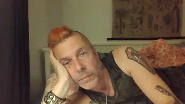 Snapshot of SHARPSkinhead chatting on 22, 5, 2026 SHARPSkinhead online show from 22, 5, 2026