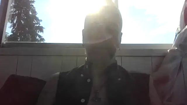 Snapshot of SHARPSkinhead chatting on 8, 6, 2026 SHARPSkinhead online show from 8, 6, 2026