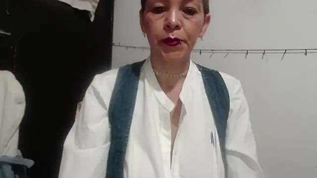 Snapshot of electra-mommy chatting on 16, 6, 2026 electra-mommy online show from 16, 6, 2026