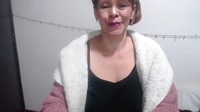 Snapshot of electra-mommy chatting on 27, 6, 2026 electra-mommy online show from 27, 6, 2026