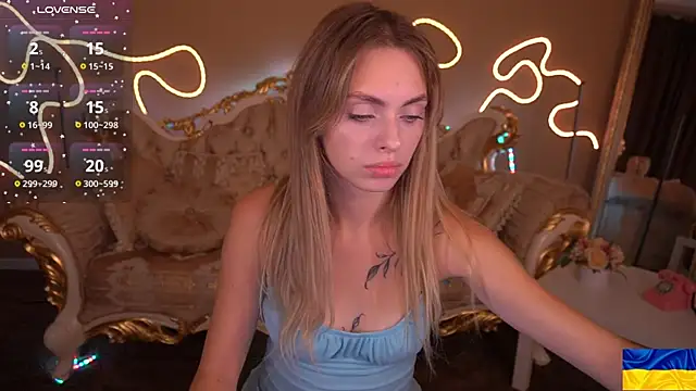 ChloeBrightt online show from 2, 10, 2025