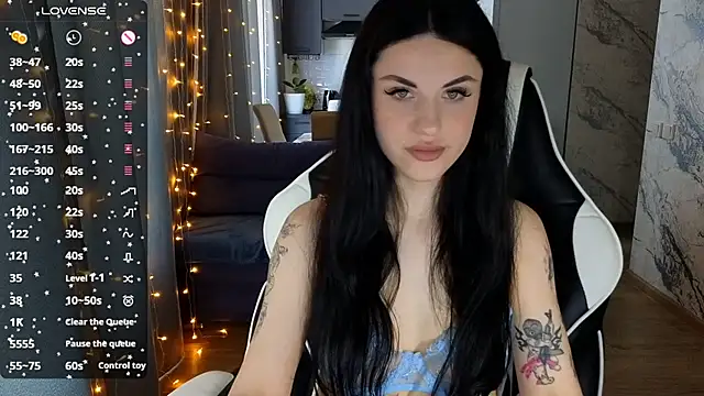 Mary   Moore online show from 19, 2, 2025