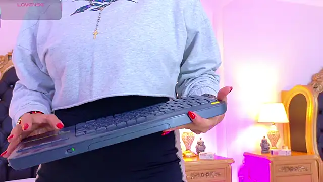 AdelinaVans online show from 14, 6, 2026