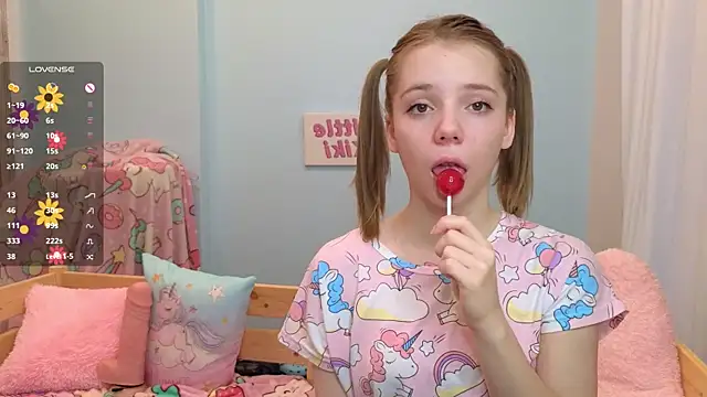 PrincessLittleKiki online show from 16, 10, 2025