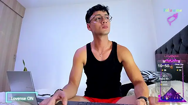 Sebastian-Dash online show from 11, 1, 2025