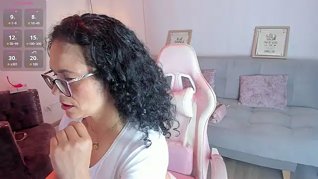 Aliciia cute1 online show from 4, 11, 2025