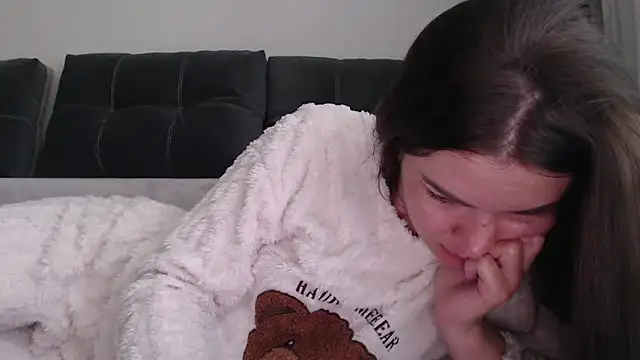  JustmeHere  online show from 5, 6, 2026