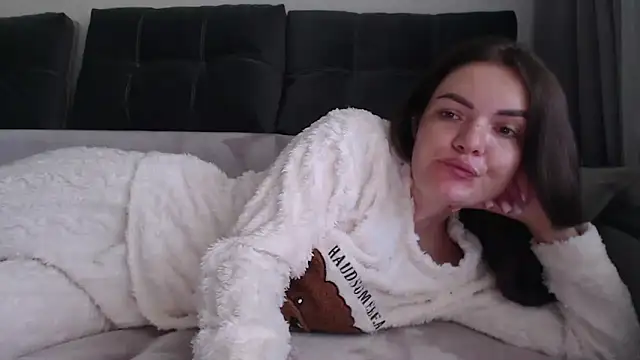  JustmeHere  online show from 5, 6, 2026