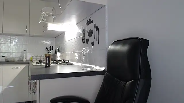  JustmeHere  online show from 6, 7, 2026