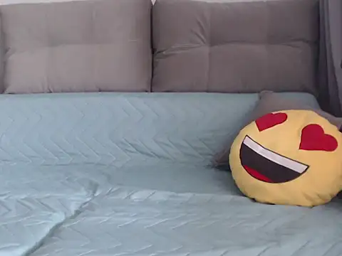  JustmeHere  online show from 20, 4, 2026