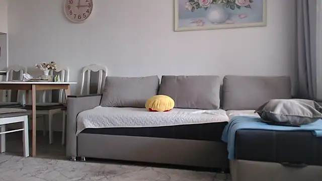  JustmeHere  online show from 4, 3, 2026