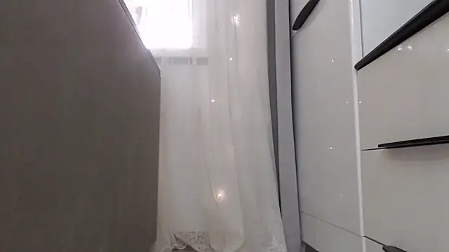  JustmeHere  online show from 9, 11, 2025