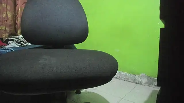 Snapshot of Brenda_Smith69 chatting on 18, 11, 2025 Brenda Smith69 online show from 18, 11, 2025