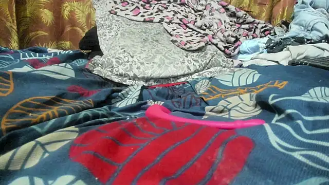 Snapshot of Brenda_Smith69 chatting on 29, 11, 2025 Brenda Smith69 online show from 29, 11, 2025