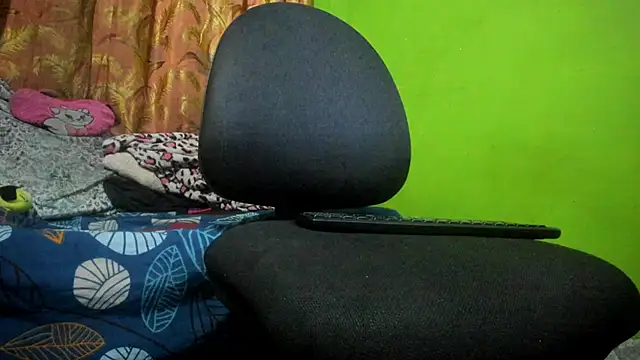 Snapshot of Brenda_Smith69 chatting on 1, 11, 2025 Brenda Smith69 online show from 1, 11, 2025